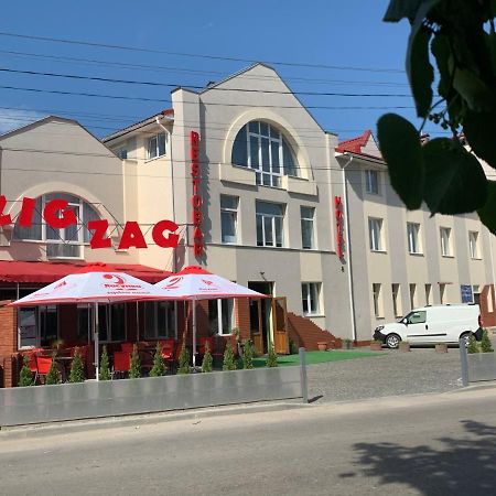 Hotel Zig Zag Kamjanez-Podilskyj Exterior foto
